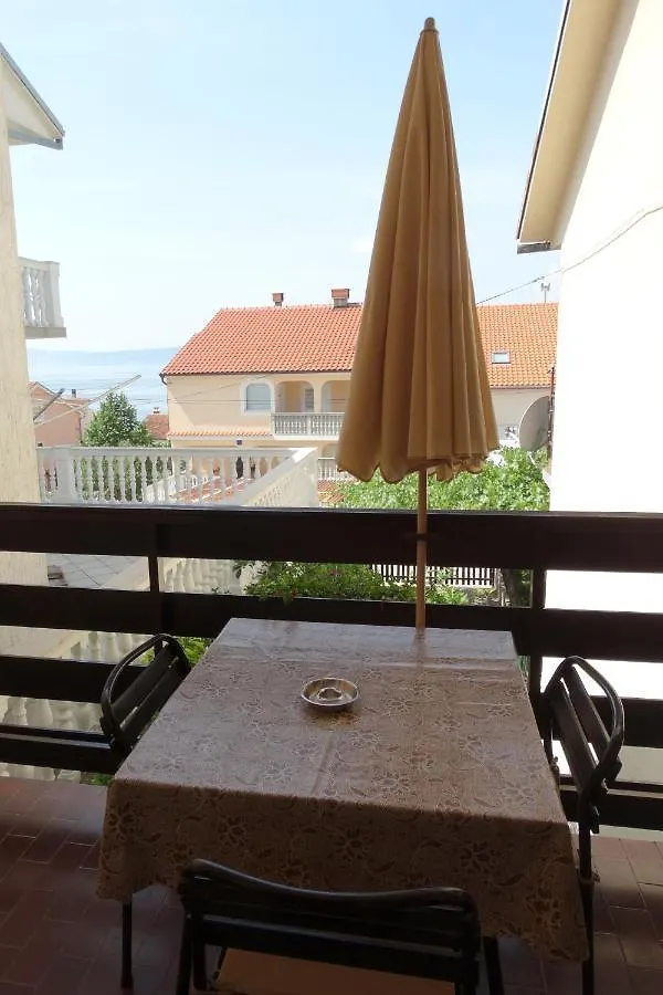 Apartmani Crikvenica 30080 - Libuska